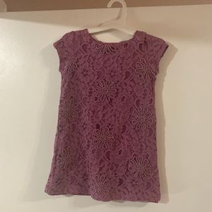 Beautiful 4T dress. Worn two times.  Excellent condition.